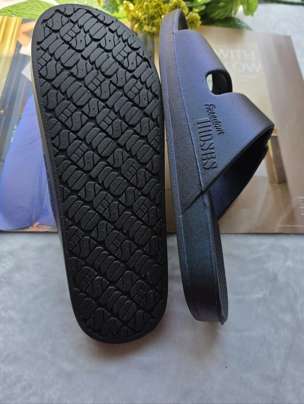FREEDOM MOSES Twilight Slides - Size 39/40
